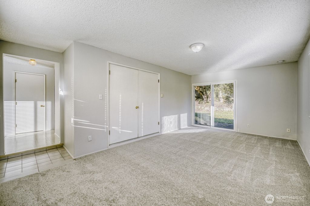 Photo of 1333 S Winnifred Street, Tacoma, WA 98465 (MLS # 2475754)