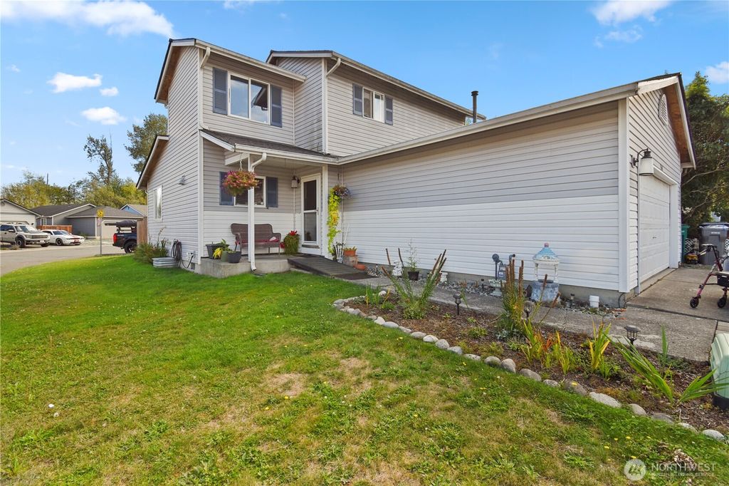 Photo of 16519 41st Dr Dr NE, Arlington, WA 98223 (MLS # 2438893)