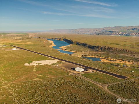 Photo of 0 Red Rock Field, Royal City, WA 99357 (MLS # 2490880)