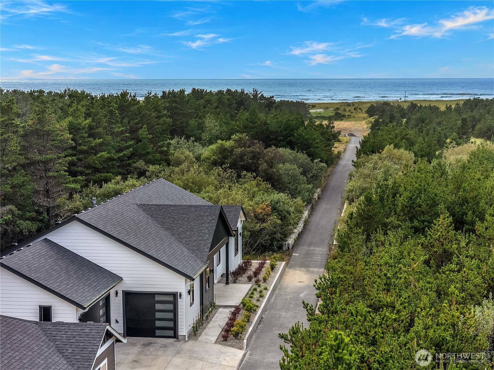703 Shoreview Drive N