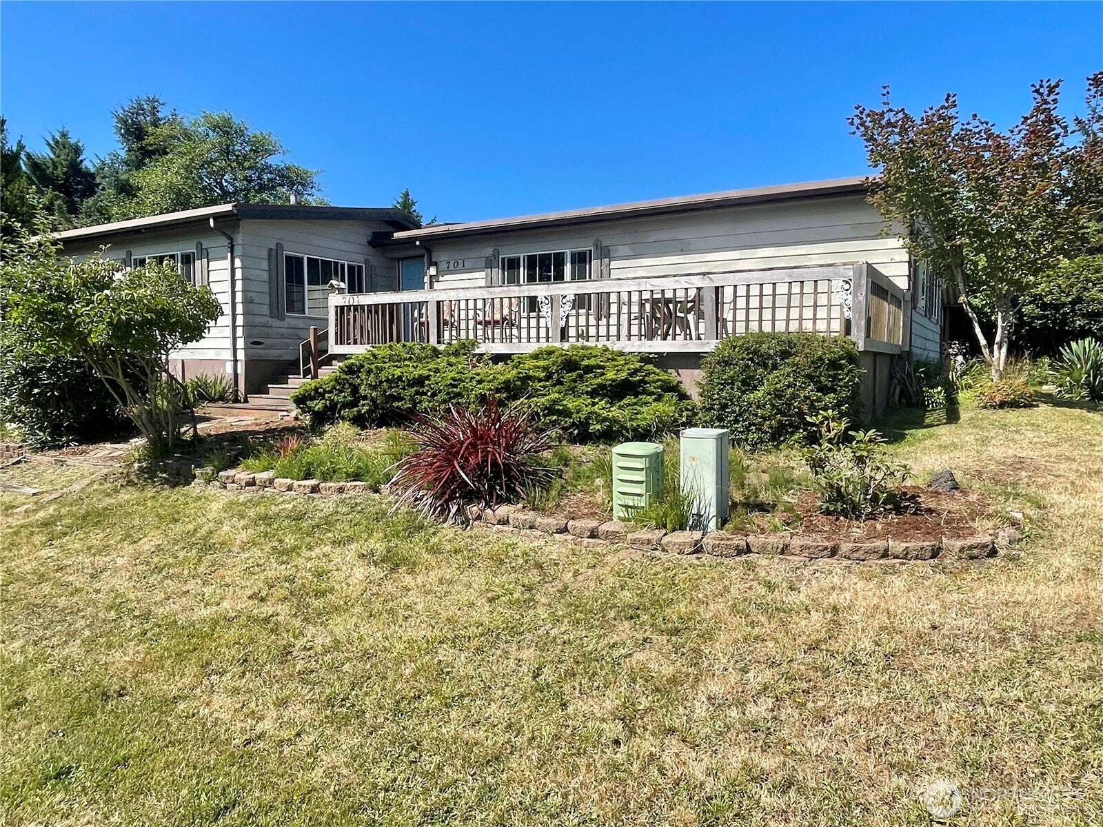 701 Edgewood Avenue NE
