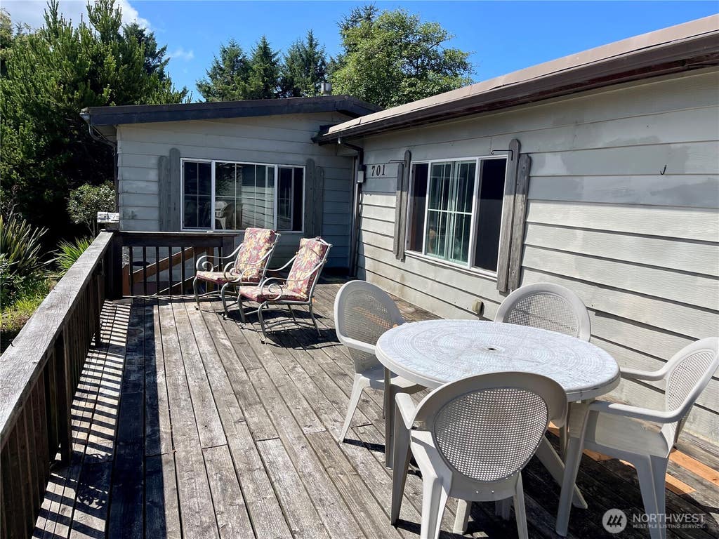 Photo of 701 Edgewood Avenue NE, Ocean Shores, WA 98569 (MLS # 2562190)