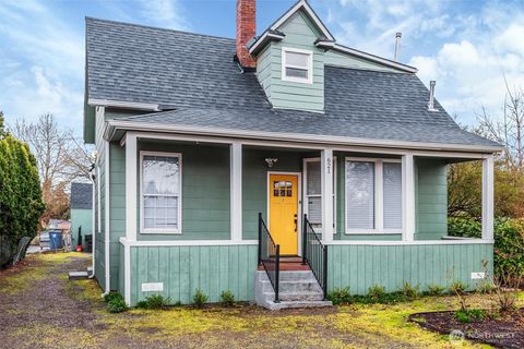 Photo of 621 Houser Way S, Renton, WA 98057 (MLS # 2484138)