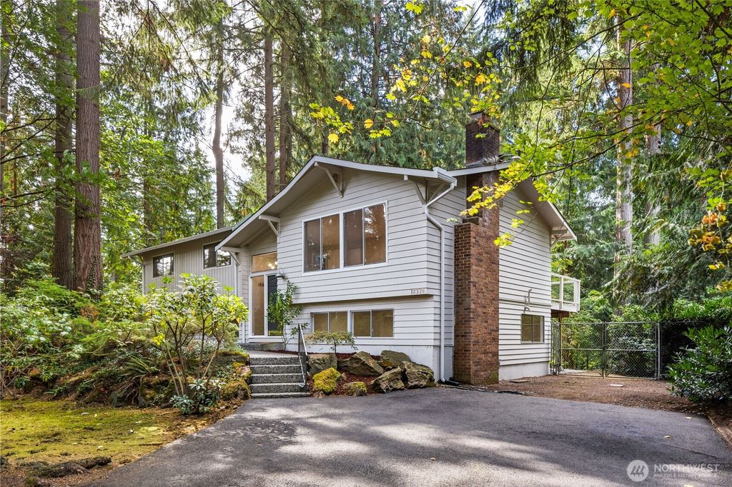 Photo of 18326 16th Place W, Lynnwood, WA 98037 (MLS # 2442073)