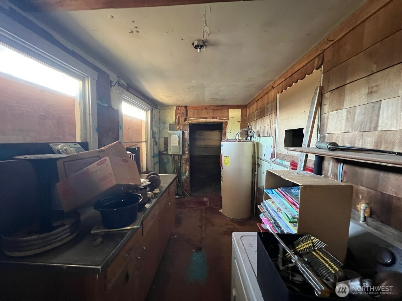 109 NW Laurel Street