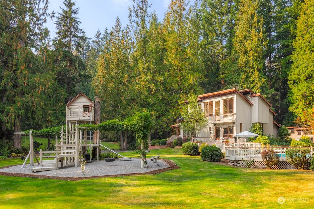 Photo of 20122 230th Avenue NE, Woodinville, WA 98077 (MLS # 2151112)