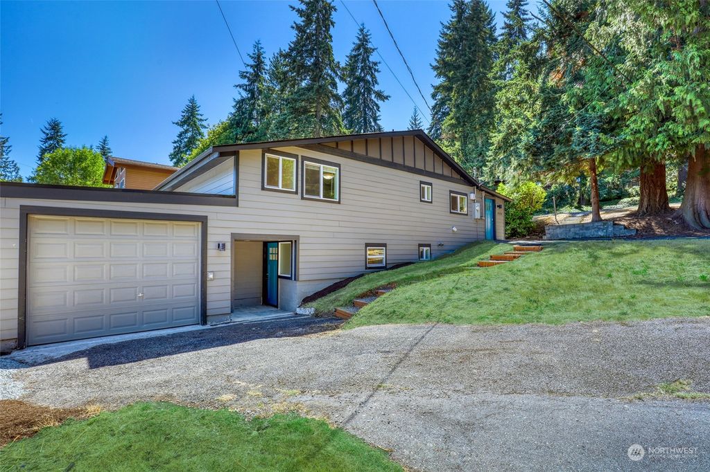 Photo of 19258 14th Avenue NE, Shoreline, WA 98155 (MLS # 2142328)