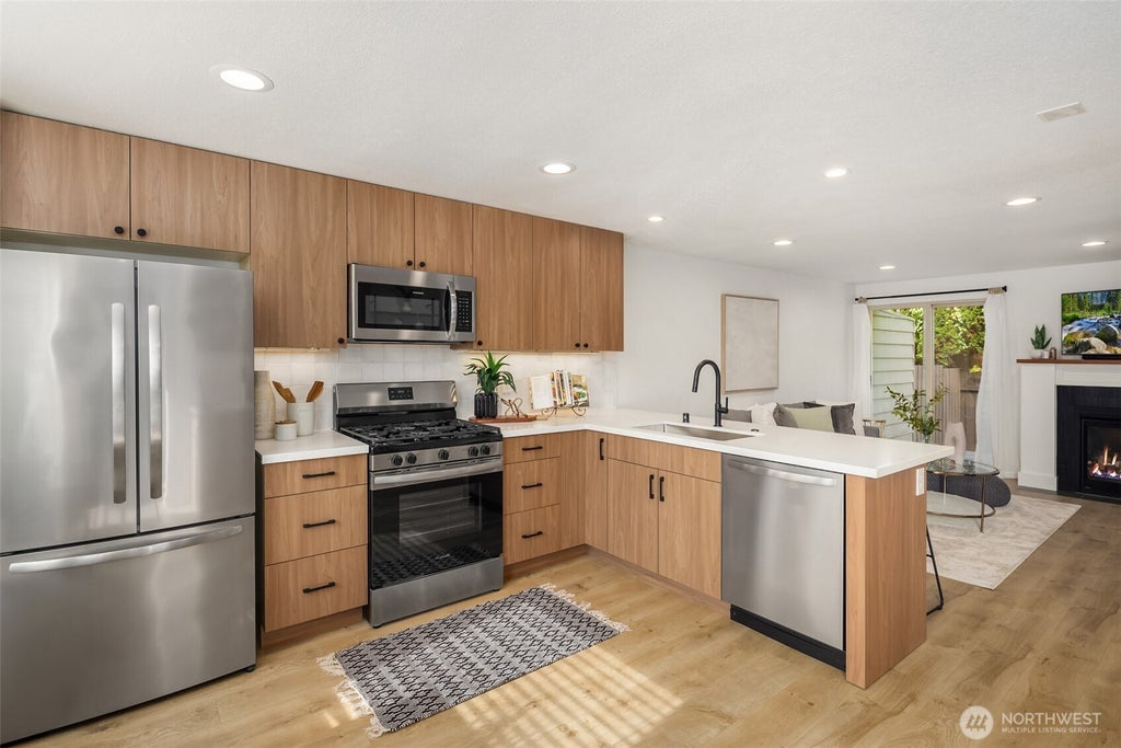Photo of 509 Avenue A #C, Snohomish, WA 98290 (MLS # 2594417)