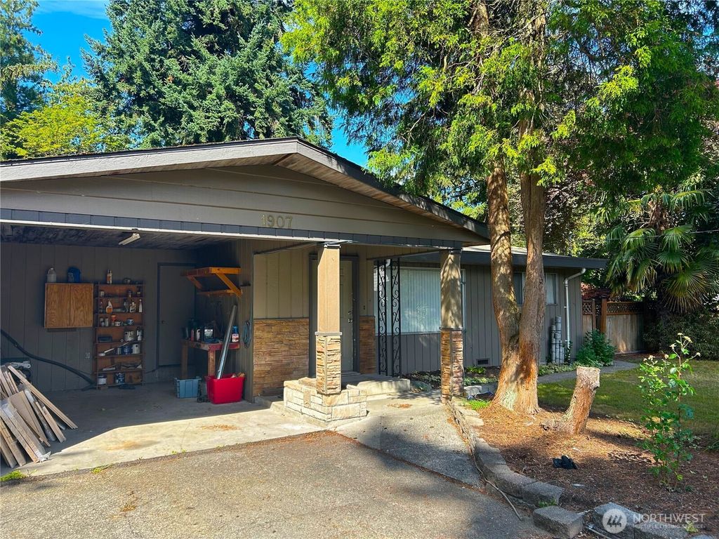 Photo of 1907 12th Avenue, Milton, WA 98354 (MLS # 2429499)