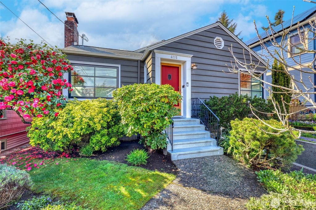 Photo of 4115 Ashworth Avenue N, Seattle, WA 98103 (MLS # 2357947)