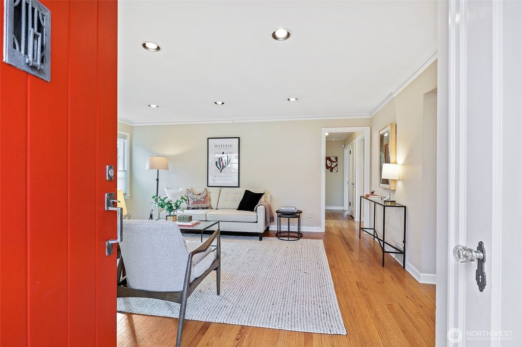 Photo of 4115 Ashworth Avenue N, Seattle, WA 98103 (MLS # 2357947)