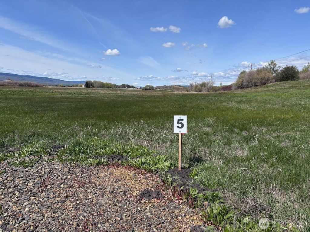 Photo of 5 xx Faust Road, Ellensburg, WA 98926 (MLS # 2508438)