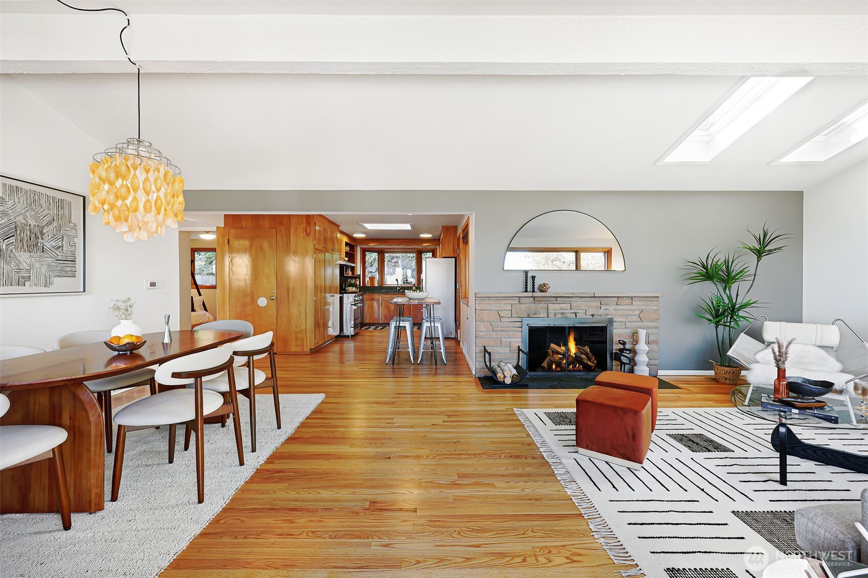 839 W Etruria Street