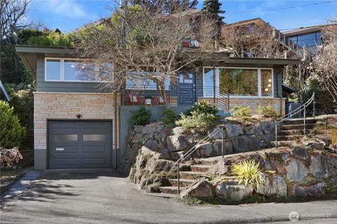 839 W Etruria Street Seattle WA 98119