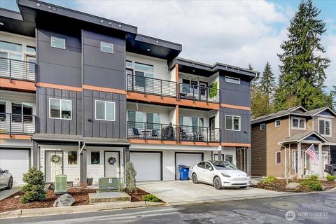 Photo of 224 Raybird Avenue, Granite Falls, WA 98252 (MLS # 2482200)