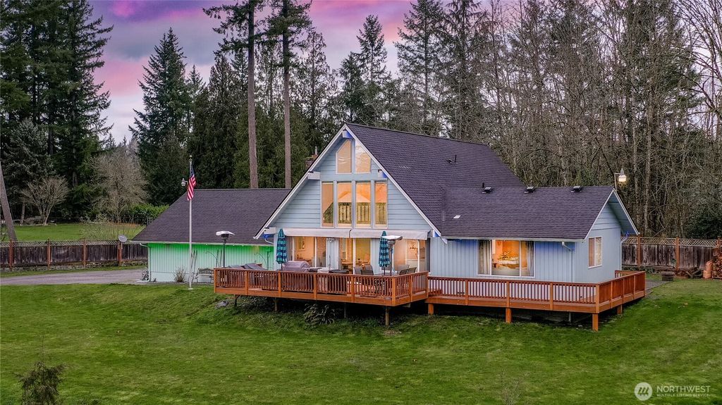 Photo of 23923 SE 202nd Street, Maple Valley, WA 98038 (MLS # 2487408)