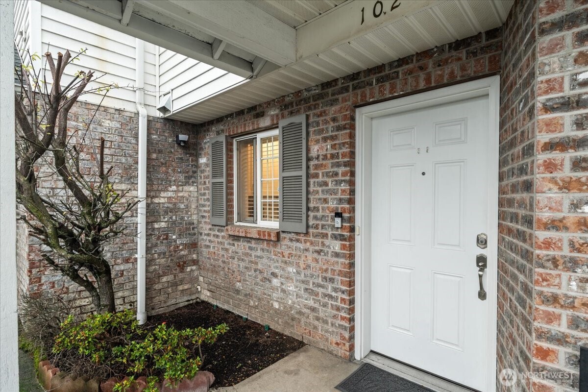 931 4th Avenue N 102