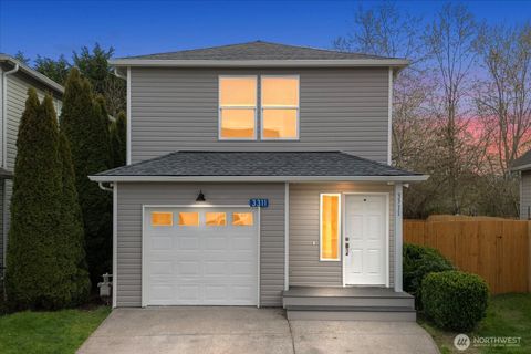 Photo of 3311 Arbor Street, Mount Vernon, WA 98273 (MLS # 2506983)