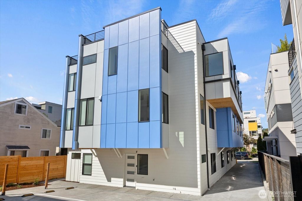 Photo of 918 28th Avenue S #F, Seattle, WA 98144 (MLS # 2423740)