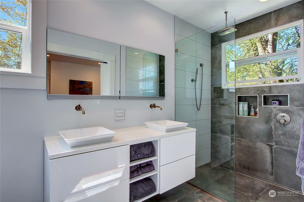 Photo of 2217 2nd Avenue W, Seattle, WA 98119 (MLS # 2245281)