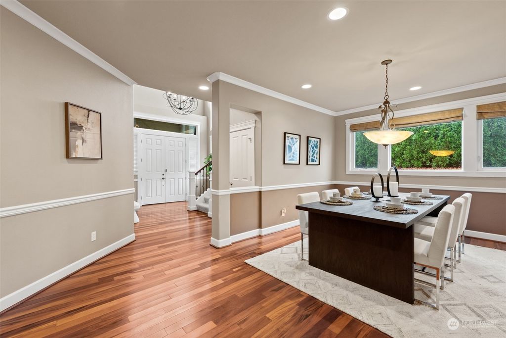 Photo of 27528 SE 31st Place, Sammamish, WA 98075 (MLS # 2321193)