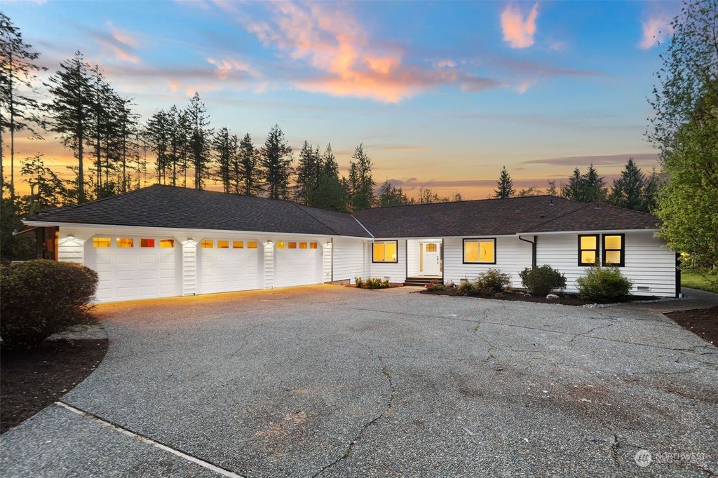 Photo of 24418 NE 102nd Street, Redmond, WA 98053 (MLS # 2227392)