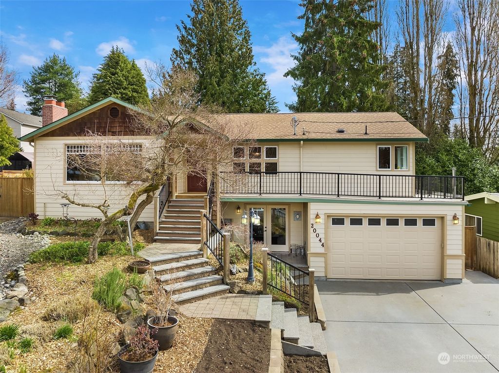 Photo of 20044 24th Avenue NE, Shoreline, WA 98155 (MLS # 2051757)