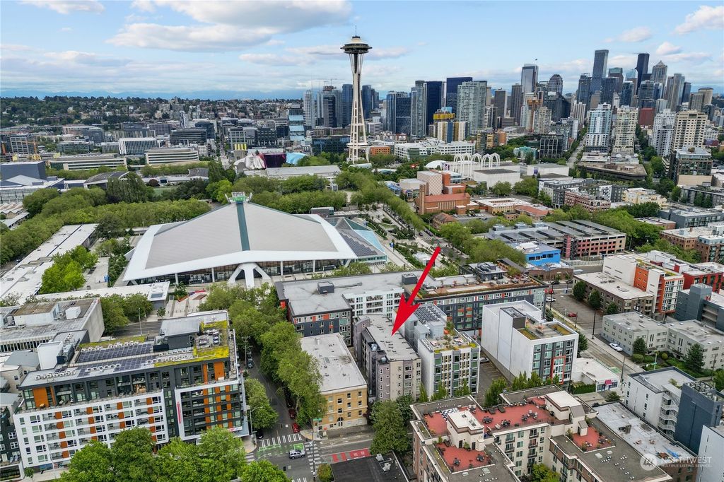 Photo of 326 Queen Anne Avenue N #303, Seattle, WA 98109 (MLS # 2318475)