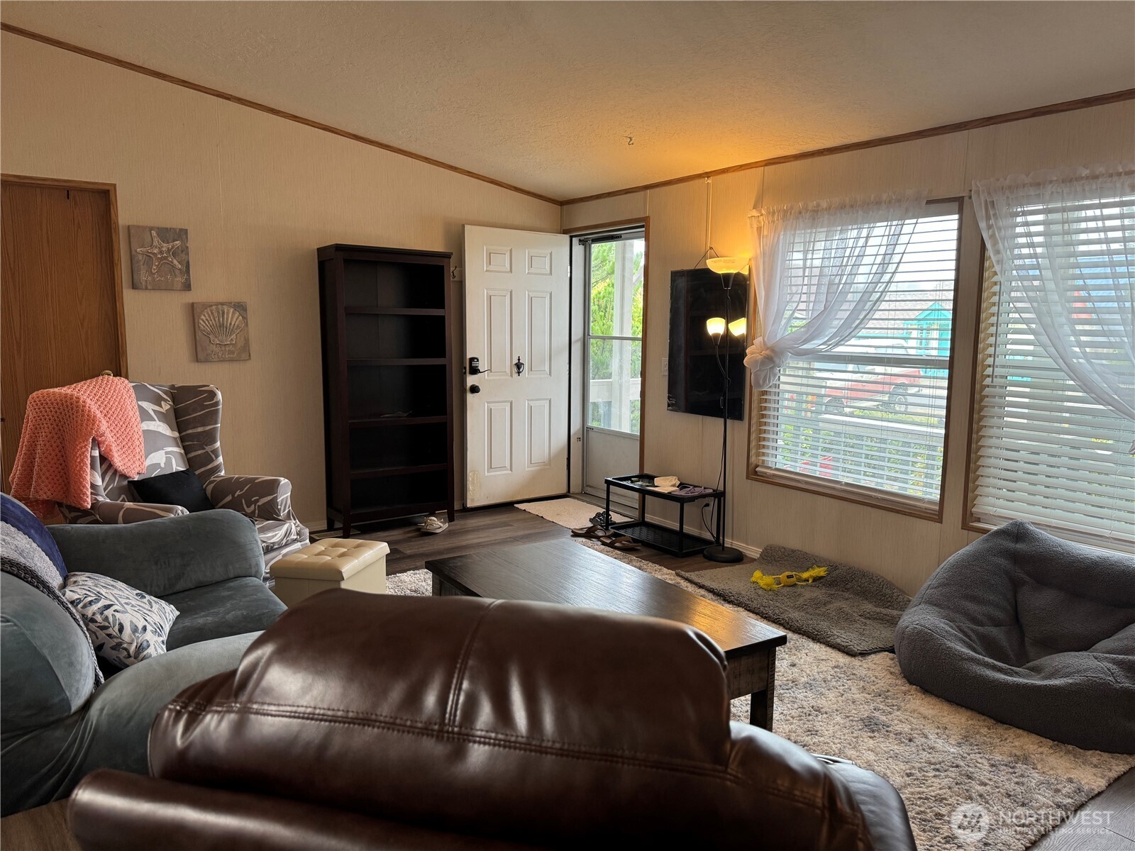 1606 Washington Avenue S