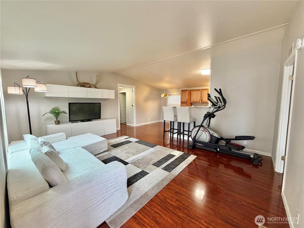 Photo of 15410 SE 272nd Street #10, Kent, WA 98042 (MLS # 2552185)