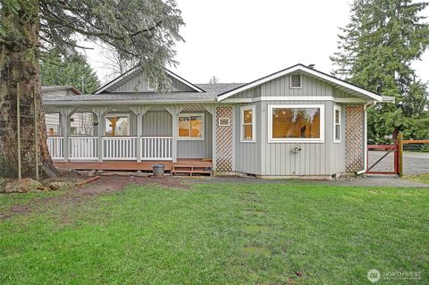 Photo of 208 W Galena Street, Granite Falls, WA 98252 (MLS # 2446844)