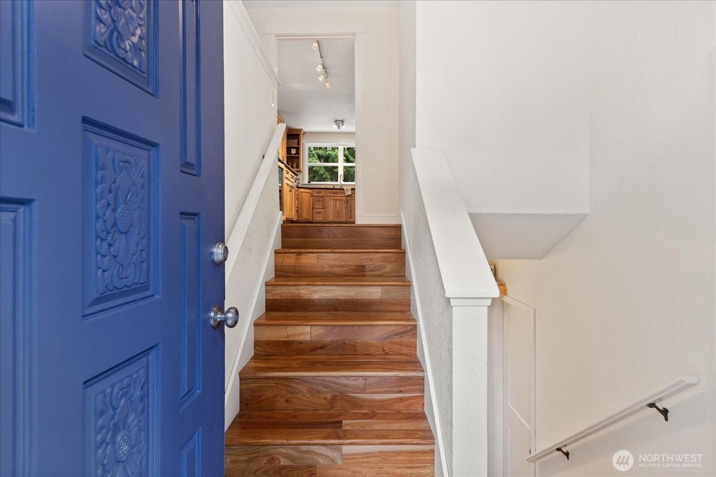 Photo of 20331 83rd Avenue W, Edmonds, WA 98026 (MLS # 2469651)