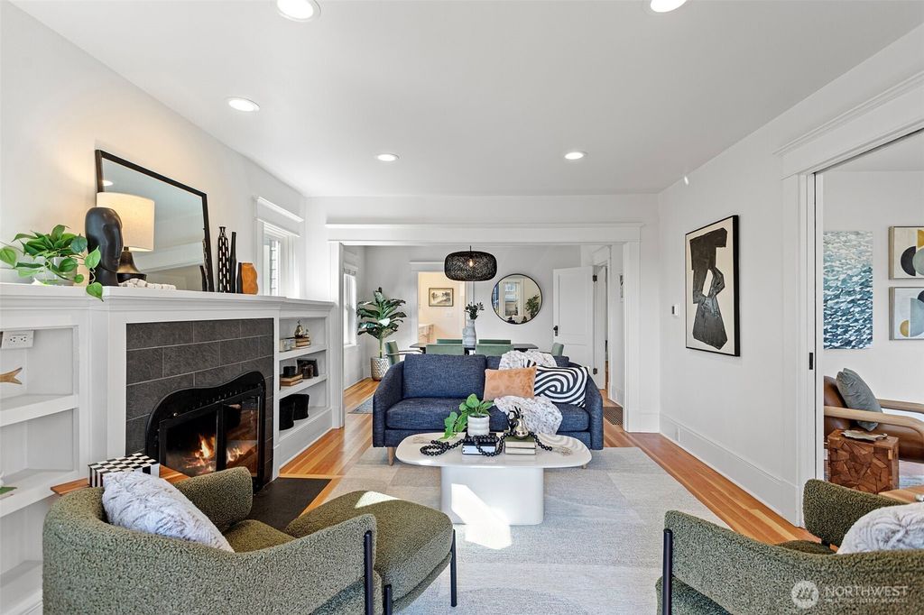 Photo of 521 - 519 20th Avenue, Seattle, WA 98122 (MLS # 2434222)