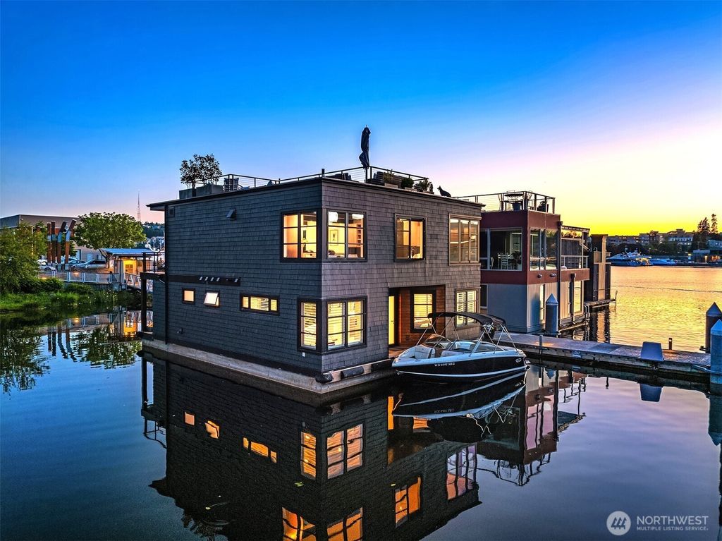 Photo of 2821 Fairview Avenue E #5, Seattle, WA 98102 (MLS # 2504851)