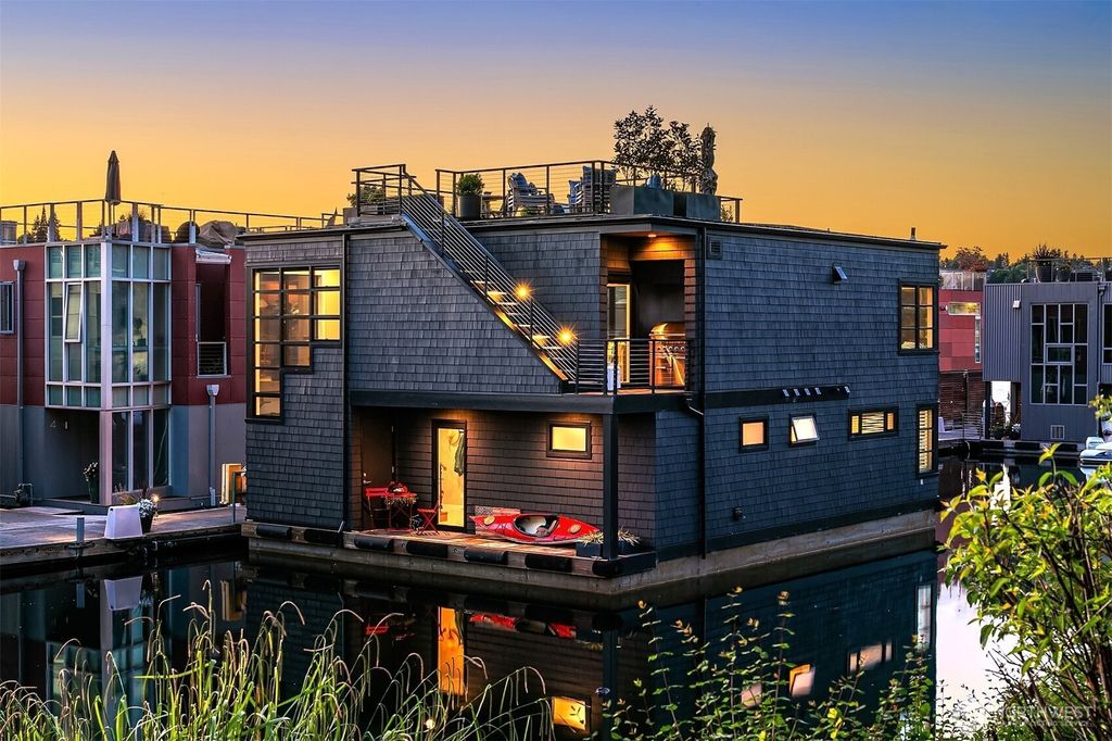 Photo of 2821 Fairview Avenue E #5, Seattle, WA 98102 (MLS # 2504851)