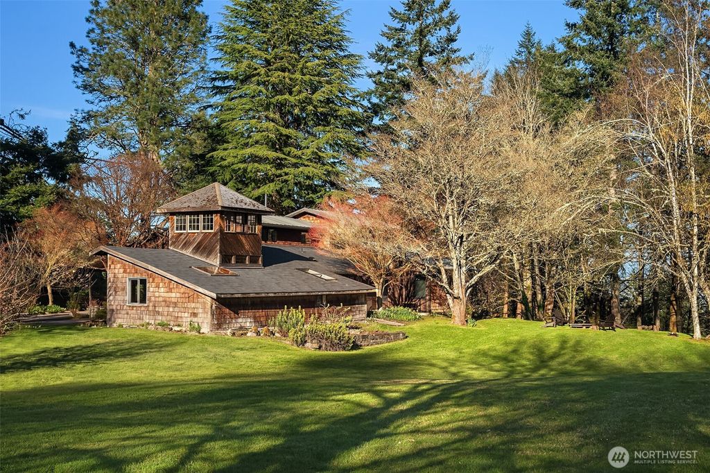 Photo of 15232 Vermontville Road SW, Vashon, WA 98070 (MLS # 2490040)