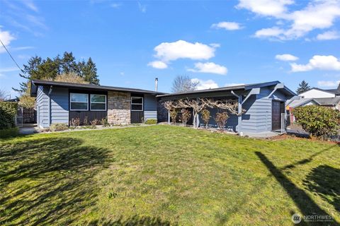 Photo of 1729 121st Street S, Tacoma, WA 98444 (MLS # 2498942)