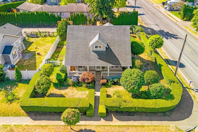 1200 Elm Street