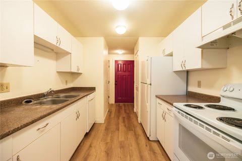 Photo of 1534 Franklin Street, Bellingham, WA 98225 (MLS # 2494539)