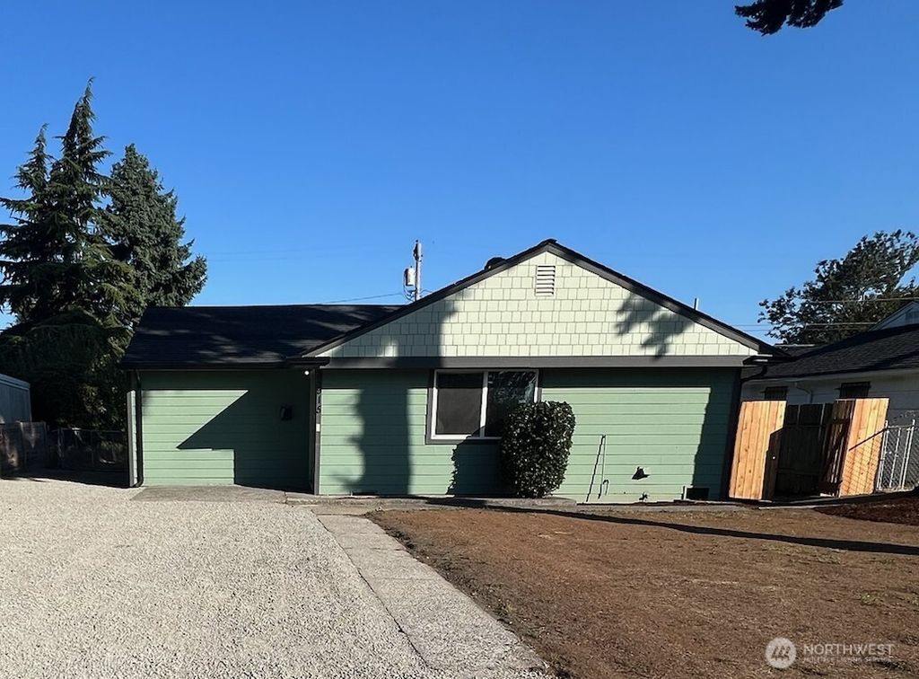 Photo of 915 E 52nd Street, Tacoma, WA 98404 (MLS # 2444500)
