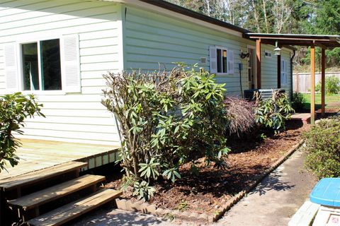 521 NE Larson Lake Rd Belfair WA 98528