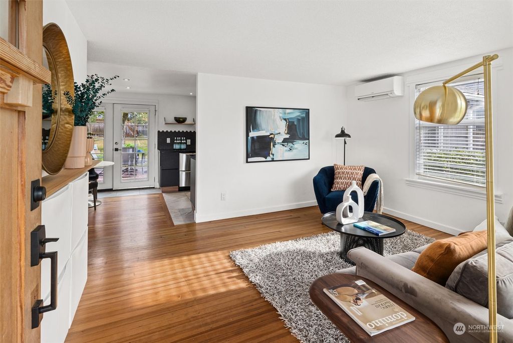 Photo of 12544 2nd Avenue NW, Seattle, WA 98177 (MLS # 2010452)