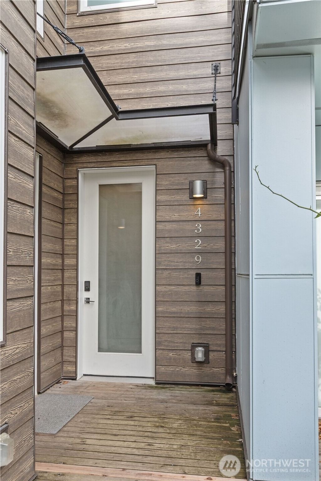 Photo of 4329 Woodland Park Avenue N, Seattle, WA 98103 (MLS # 2495838)