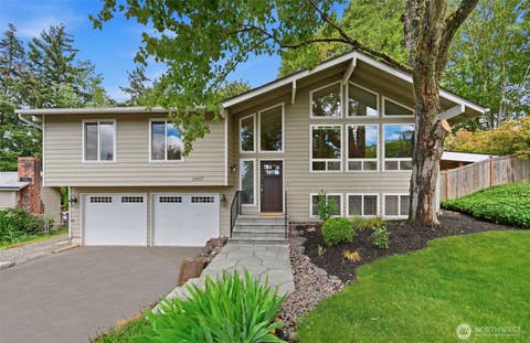 Photo of 20037 102nd Court NE, Bothell, WA 98011 (MLS # 2538518)