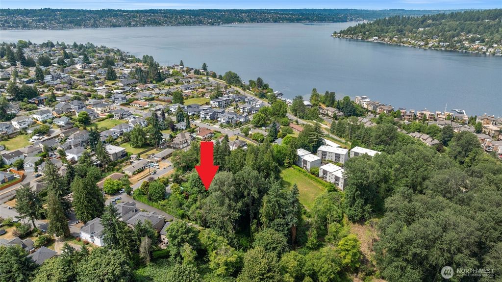 Photo of 1412 N 40th Street, Renton, WA 98056 (MLS # 2393908)