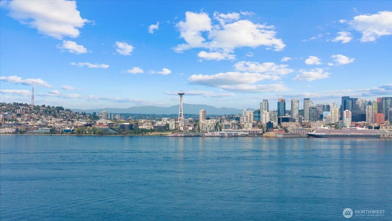 1301 Harbor Avenue SW 310