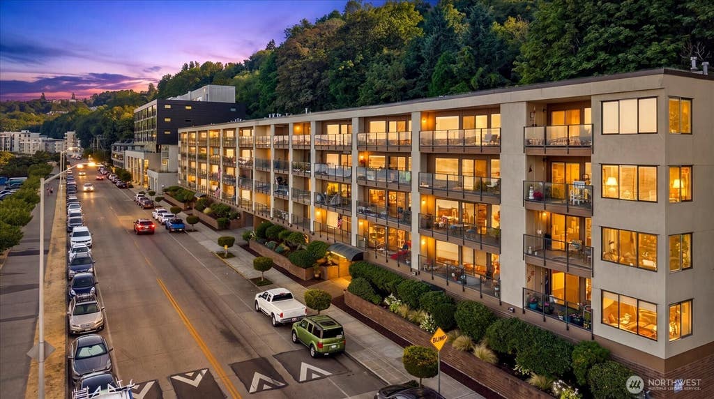 Photo of 1301 Harbor Avenue SW #310, Seattle, WA 98116 (MLS # 2565552)