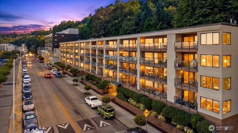 1301 Harbor Avenue SW 310