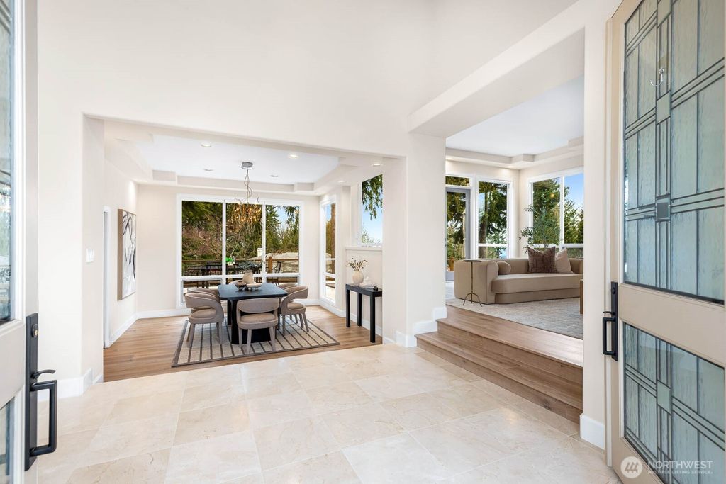 Photo of 18206 NW Montreux Drive, Issaquah, WA 98027 (MLS # 2484913)