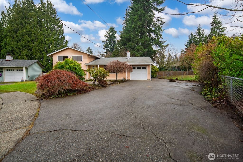 Photo of 23207 45th Avenue W, Mountlake Terrace, WA 98043 (MLS # 2459141)